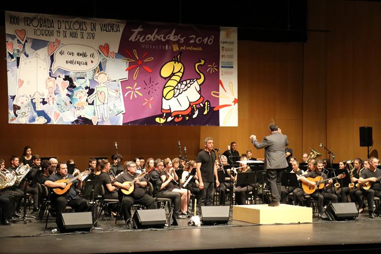 Botifarra a banda llena el Auditori de música tradicional valenciana