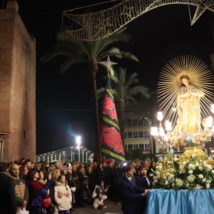 Torrent da luz a sus fiestas navideñas