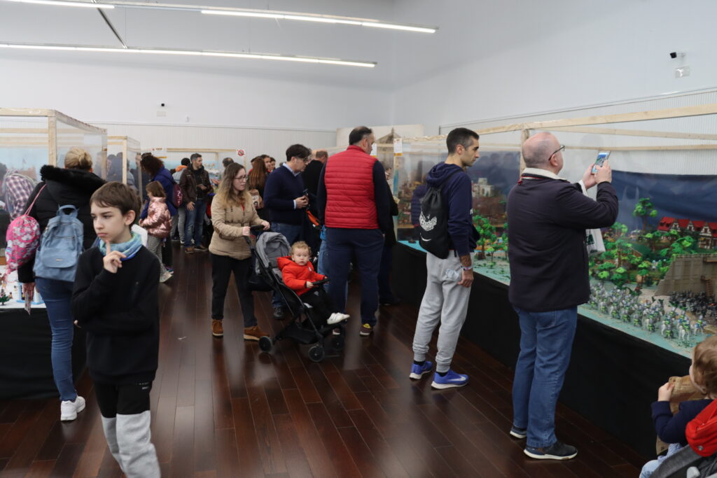 Més de 13.000 persones visiten l’exposició de Playmobil en l’Antic Mercat de Torrent