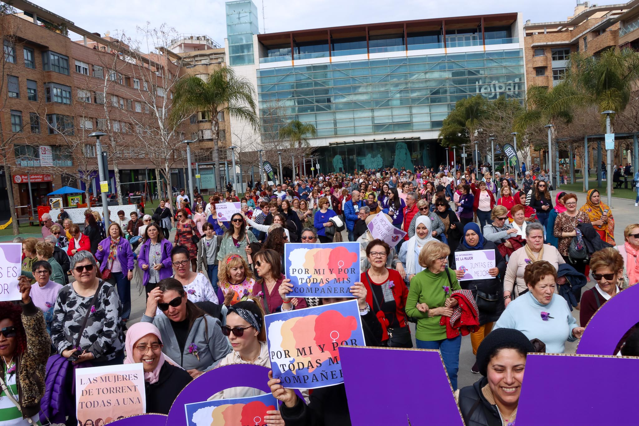 Torrent marcha por la igualdad en el Día Internacional de las Mujeres