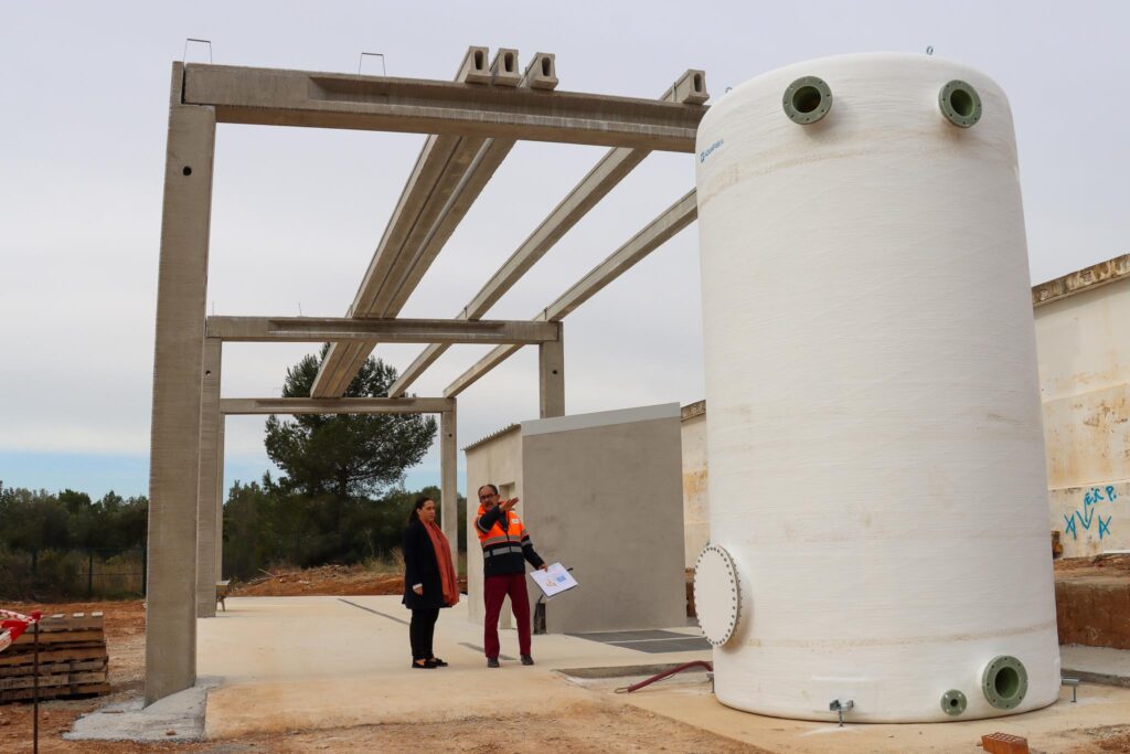 La construcció de la nova planta desnitrificadora per al subministrament d’aigua potable a Calicanto avança a bon ritme