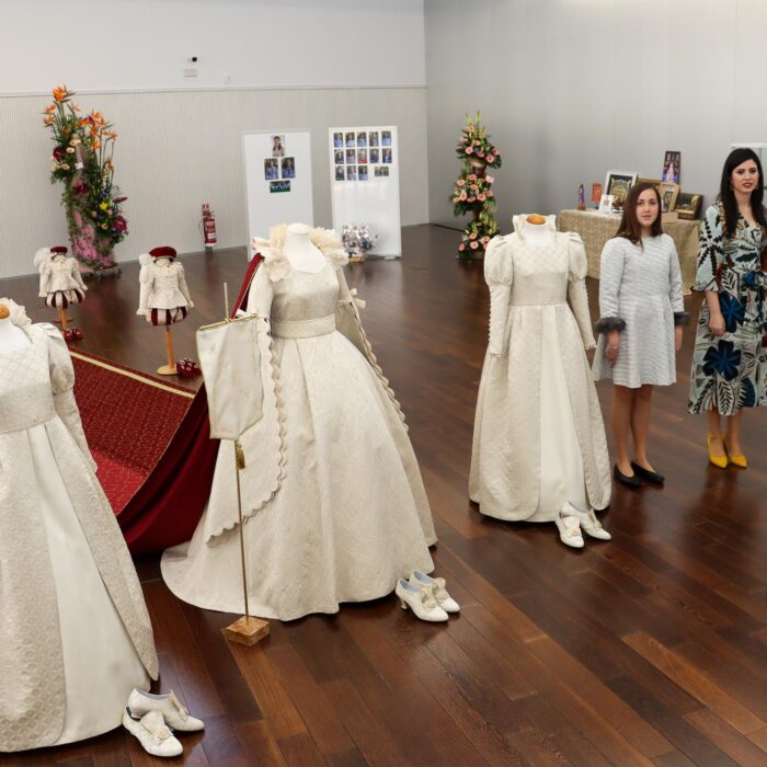 L’Antic Mercat acoge la exposición del traje de la Reina del Encuentro 2023