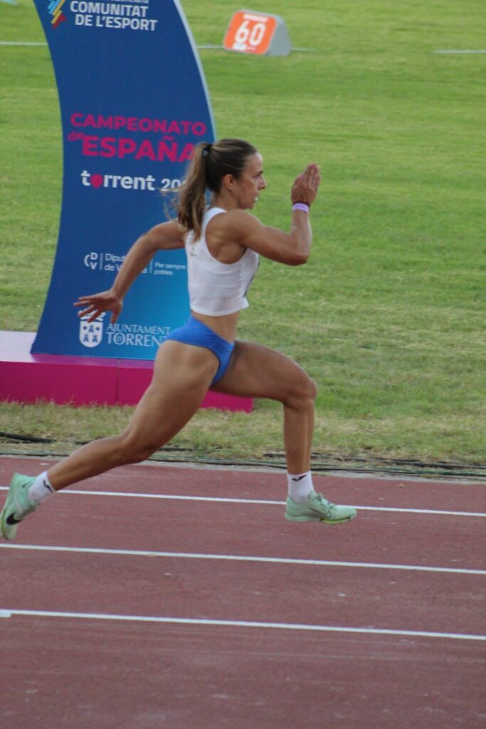 L’atleta torrentina Andrea Salvador Pedrós obté un meritori cinqué lloc en el Campionat d’Espanya