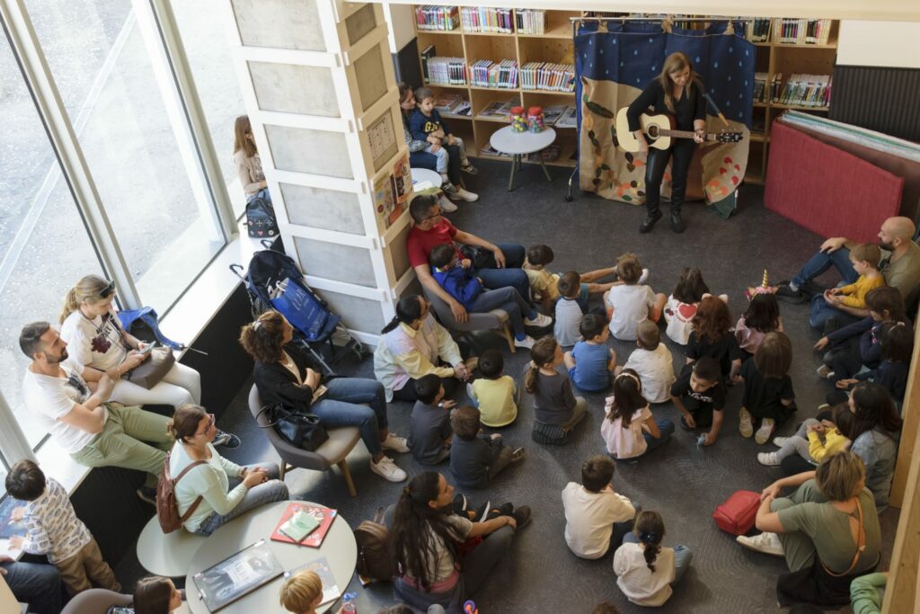 Les biblioteques de Torrent es posen en marxa després de les vacances d’estiu