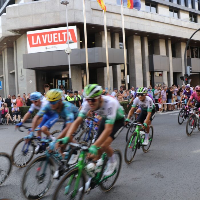 Torrent vibra al ritme de la Volta Ciclista a Espanya