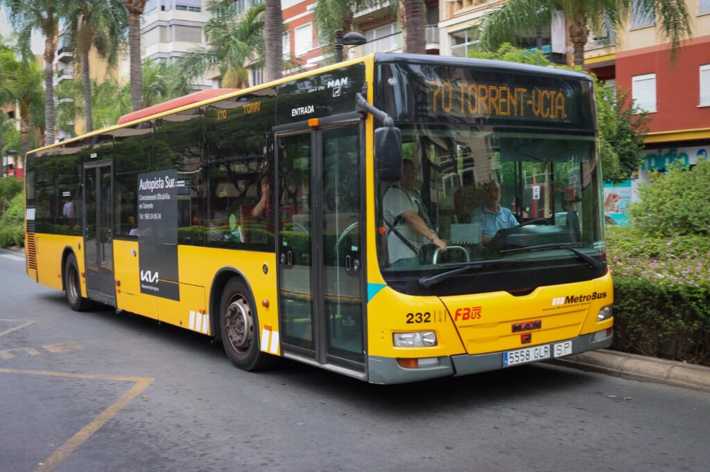 Un único billete para viajar en autobús urbano e interurbano dentro de Torrent