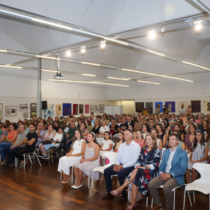 “Torrent i la seua indumentària” reviu el seu passat a través de la moda