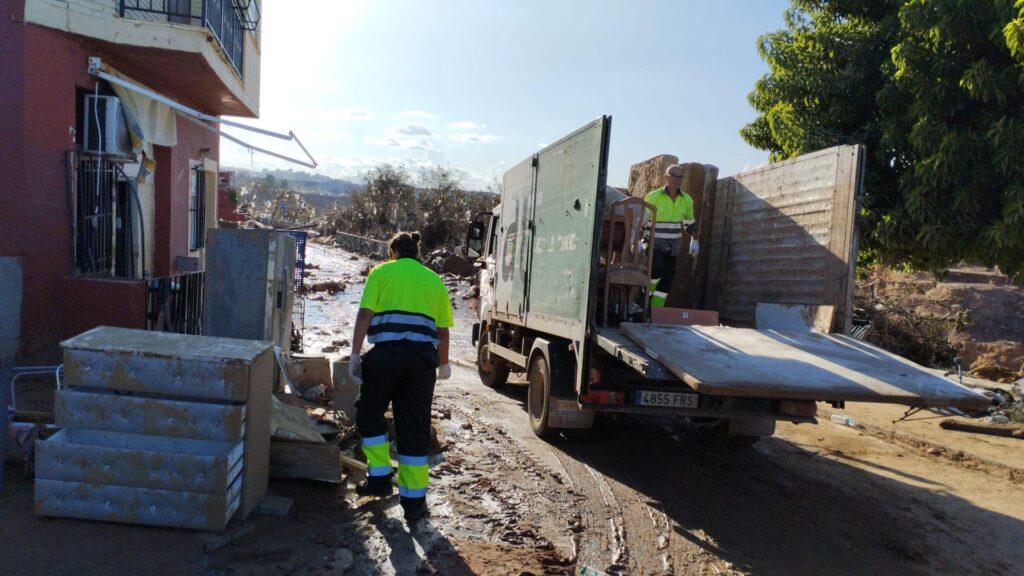 El Ayuntamiento de Torrent adelanta los trabajos en el puente de salida de Torrent hacia Alaquàs