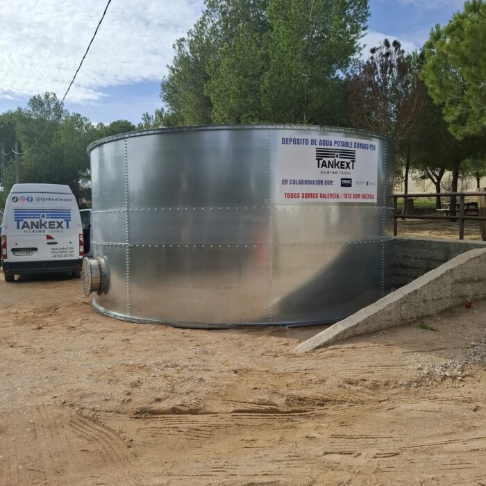 Torrent instala un tanque de agua potable de 75.000 litros en la Font de la Teula gracias a la colaboración de Tankext Water