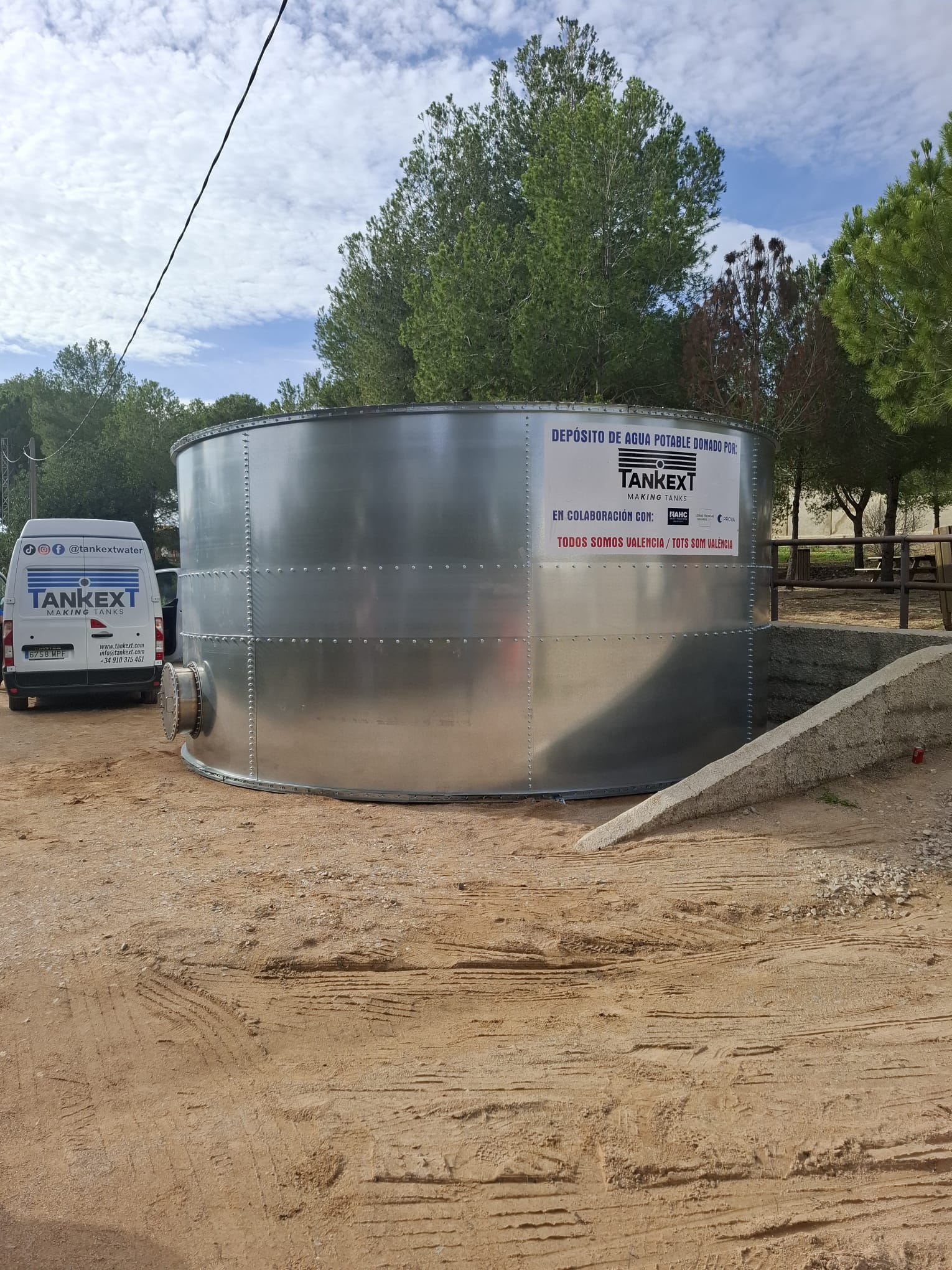 Torrent instala un tanque de agua potable de 75.000 litros en la Font de la Teula gracias a la colaboración de Tankext Water