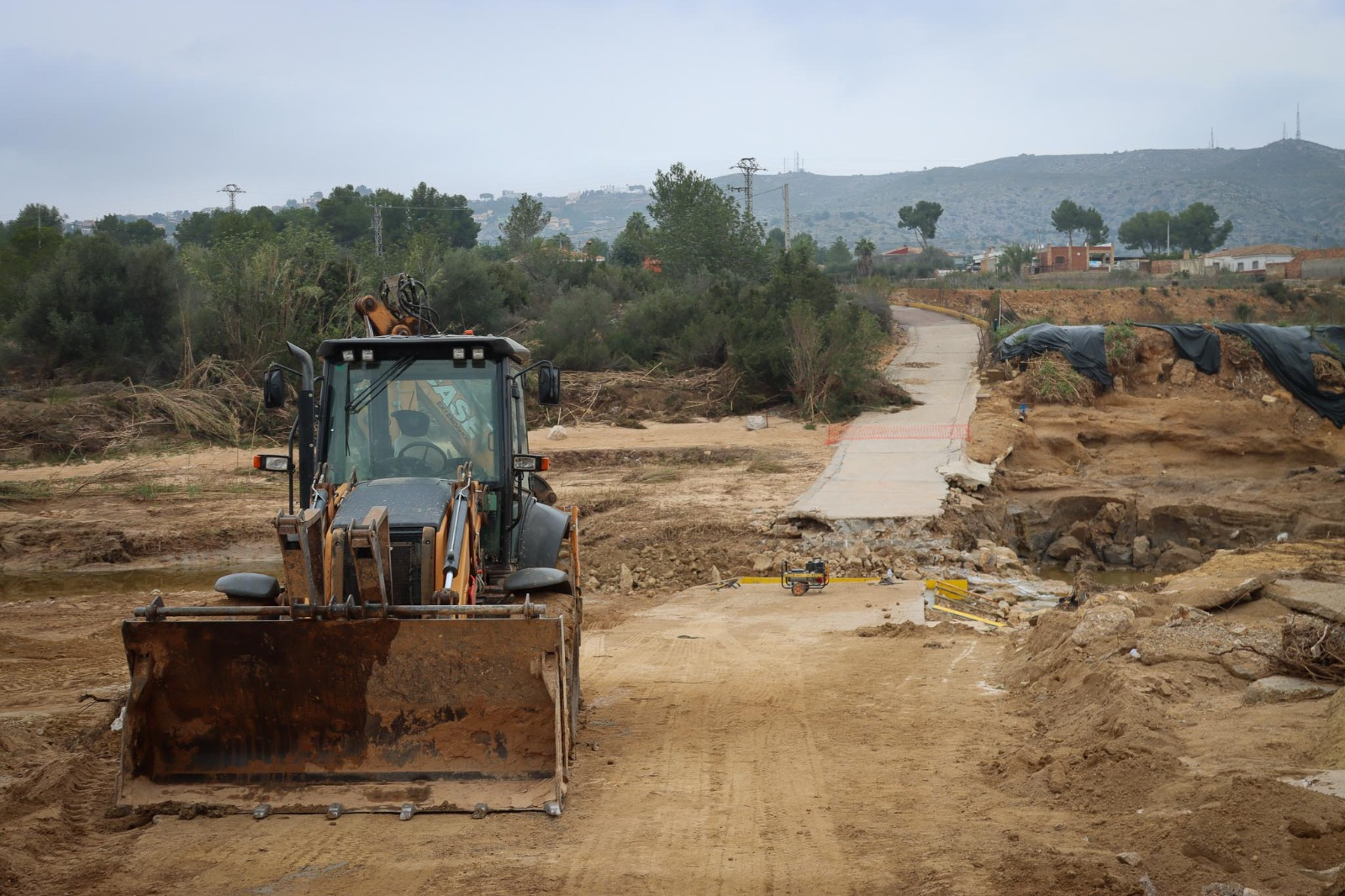 El Ayuntamiento de Torrent acelera la recuperación de puentes y pasos sobre el barranco de l’Horteta tras la DANA