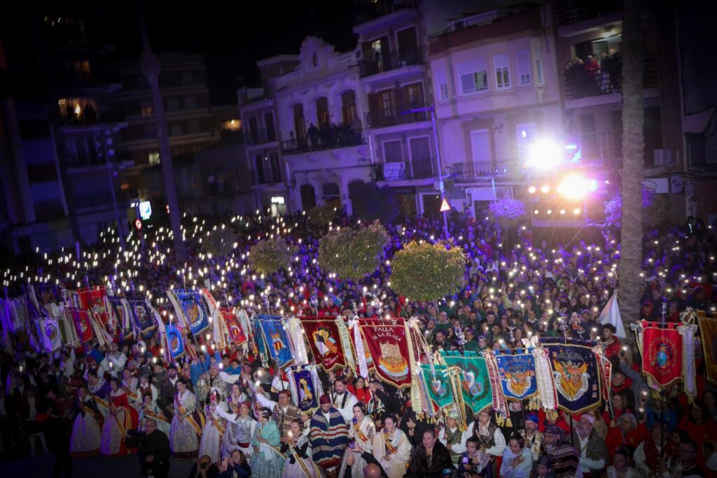 Torrent es prepara per a donar la benvinguda a les falles amb la Crida