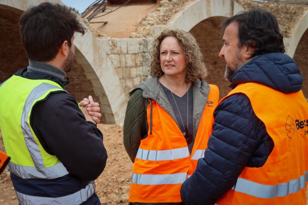 Torrent avança en la rehabilitació del pont cap a Alaquàs al carrer Gómez Ferrer