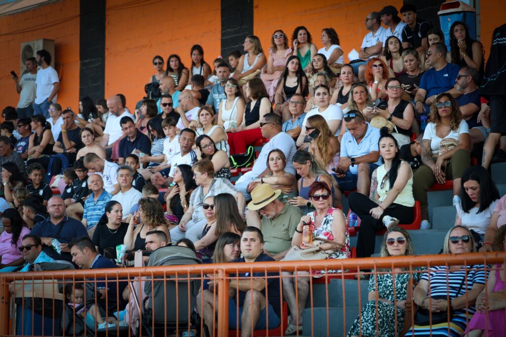 L’ajuntament reafirma el compromís de l’Ajuntament amb el club i la seua afició