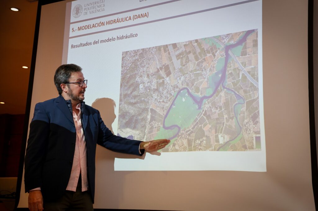 7.700 m³/s: la dada que revela la violència extrema de la DANA a Torrent 7.700 m³/s: la dada que revela la violència extrema de la DANA a Torrent