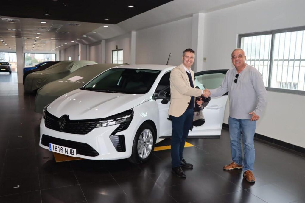 La Regidoria de Sanitat de Torrent reforça amb un vehicle addicional l’assistència domiciliària