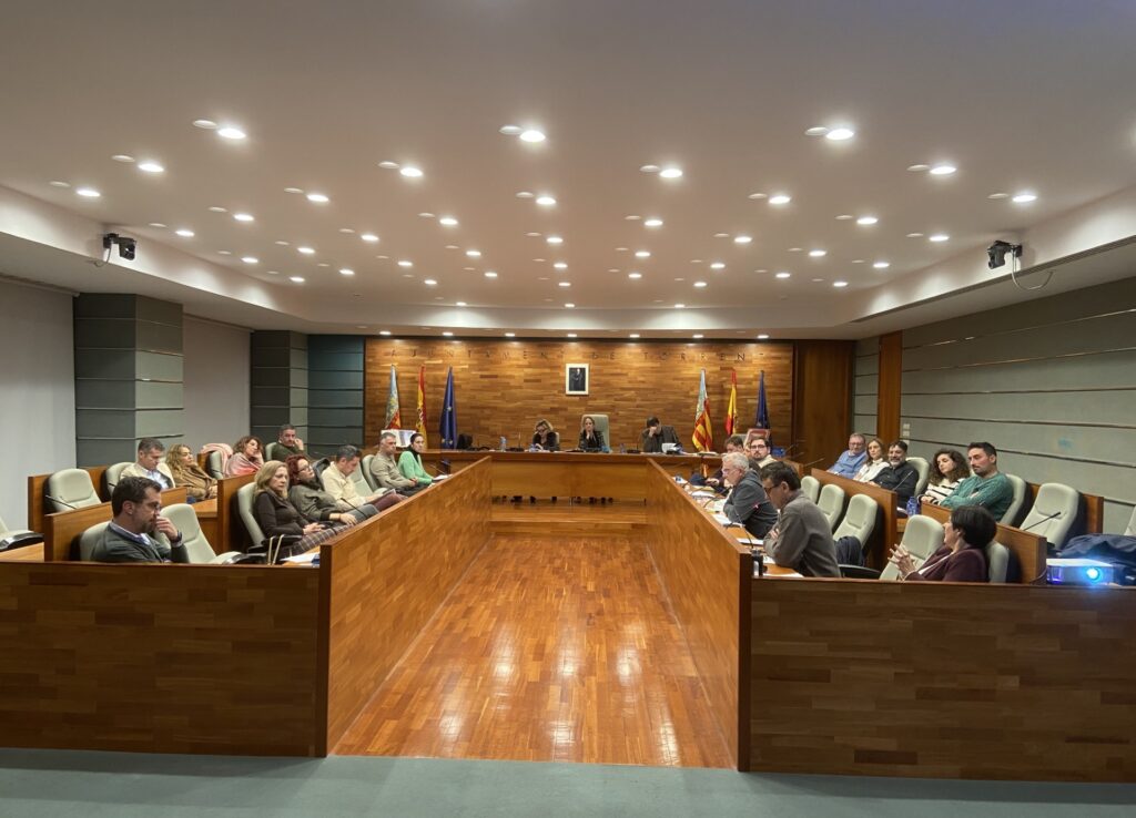 Torrent aprova per unanimitat la creació d’una nova línia d’ajudes municipals per a adaptar banys i millorar l’accessibilitat en les vivendes