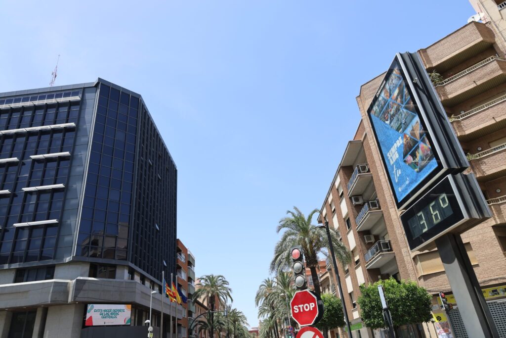 Torrent refuerza la atención a las personas sin hogar y a los colectivos más vulnerables ante la ola de calor y altas temperaturas anunciadas