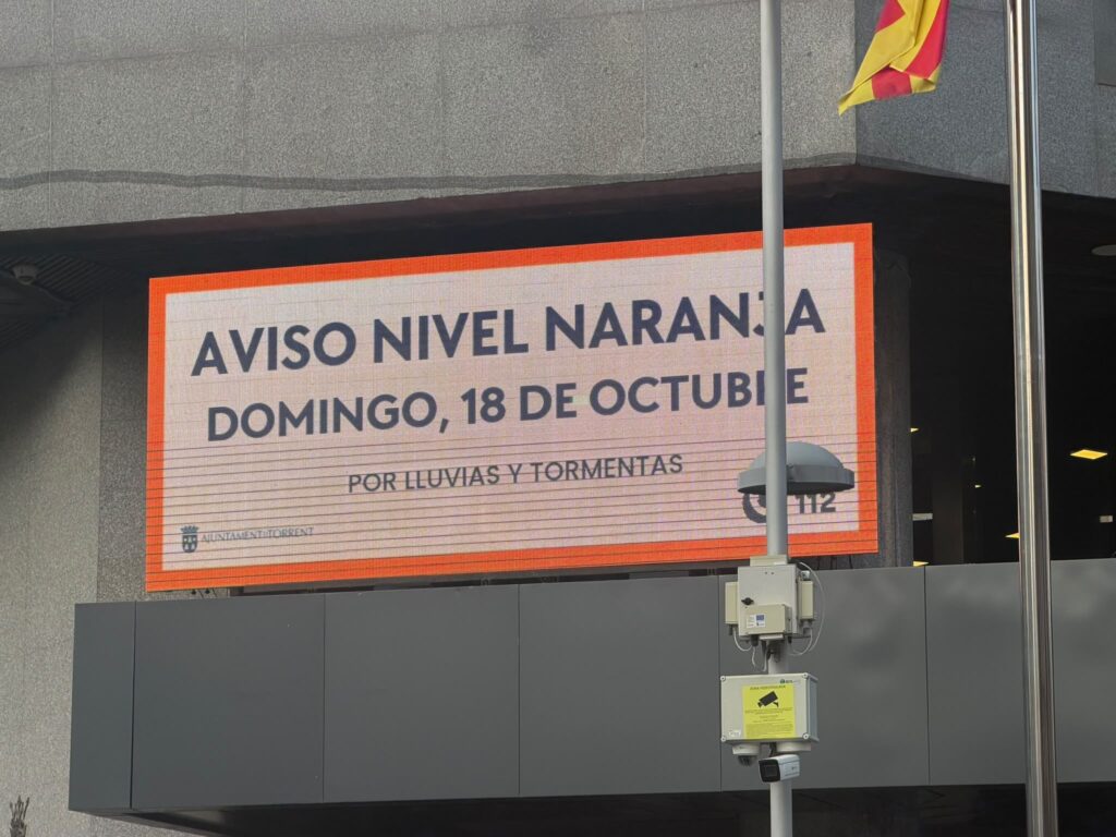 Torrent activa las medidas preventivas acordadas en el CECOPAL ante el aviso naranja por lluvias y tormentas y refuerza la vigilancia hasta el lunes